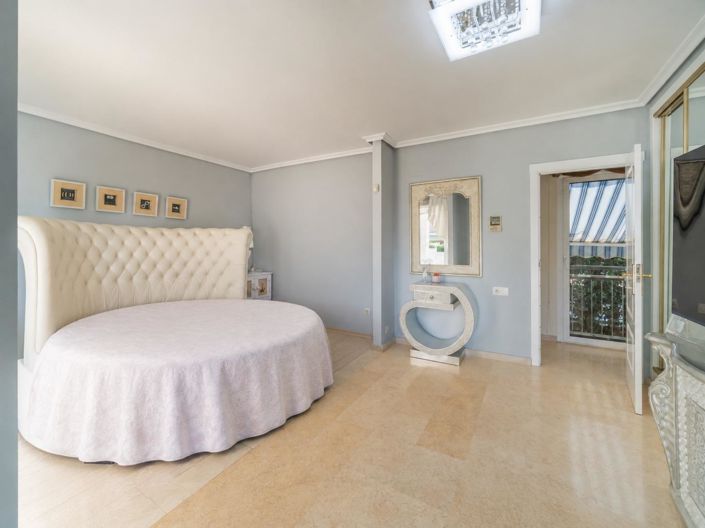 Image No.43-5 Bed Villa for sale