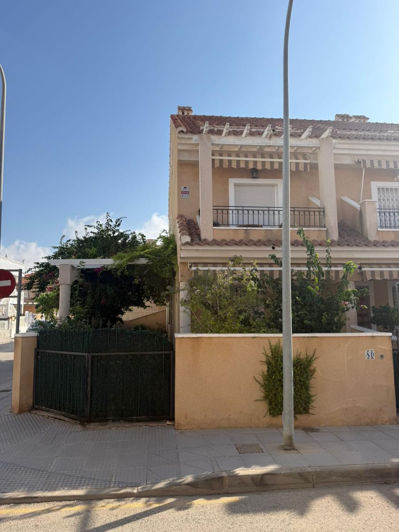 Image No.5-Casa adosada con 4 dormitorios en venta