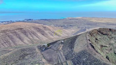 Rare mountain farm in the north of Lanzarote – incredible opportunity