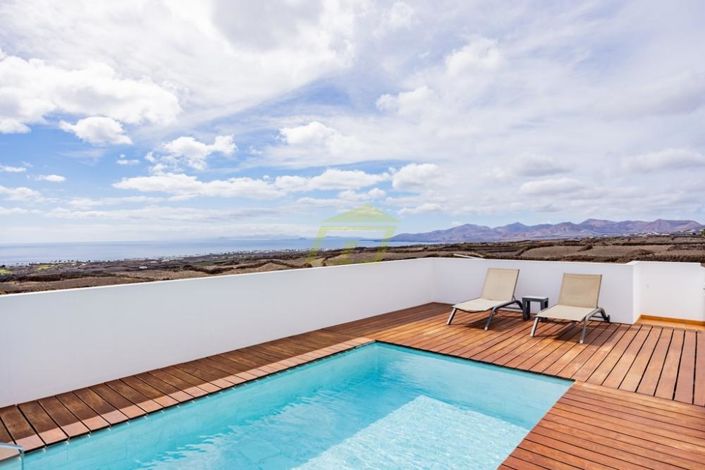 Image No.17-3 Bed Villa for sale