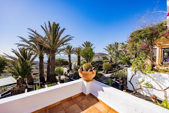 Image No.12-6 Bed Villa for sale