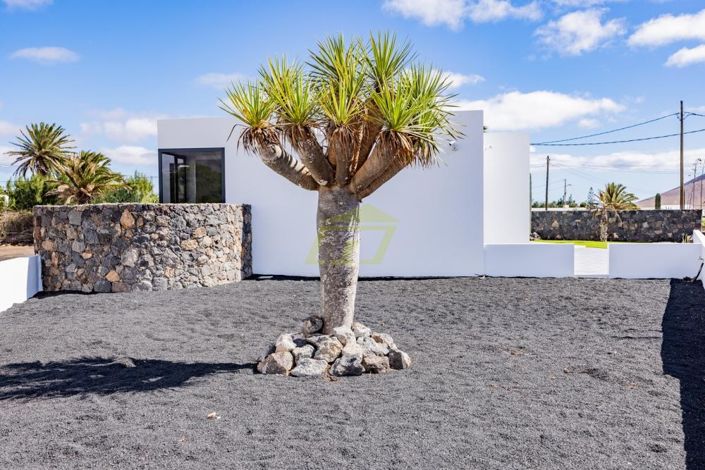 Image No.13-3 Bed Villa for sale