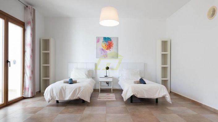 Image No.15-Villa de 5 chambres à vendre à Puerto Calero