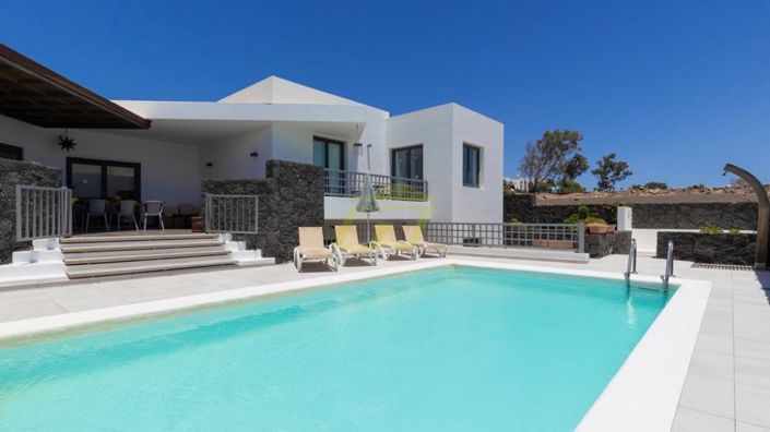 Image No.21-5 Bed Villa for sale