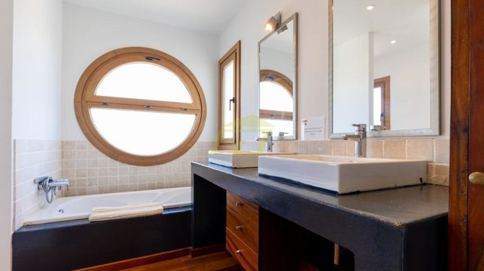 Image No.9-Villa de 5 chambres à vendre à Puerto Calero