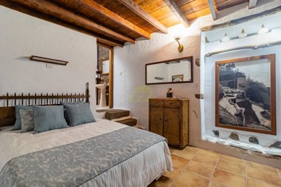 Fantastic 4 bedroom detached south facing villa in Macher