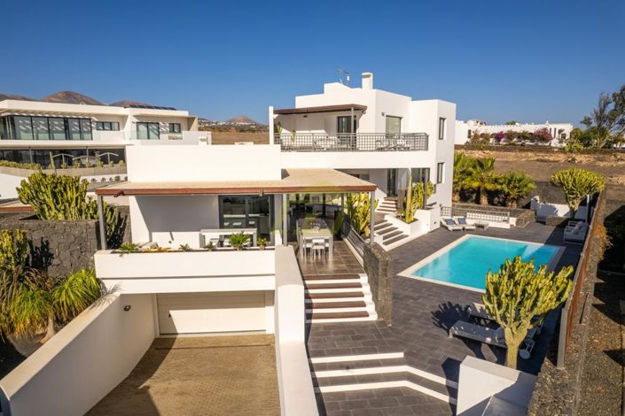 Image No.15-5 Bed Villa for sale