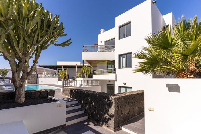 Image No.4-5 Bed Villa for sale
