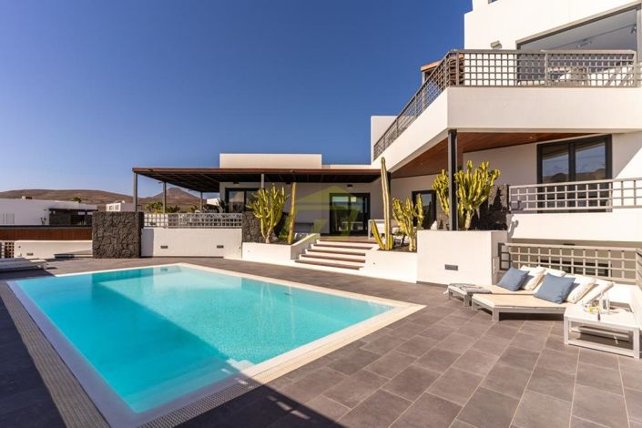 Image No.7-5 Bed Villa for sale