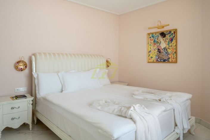 Image No.11-4 Bed Villa for sale