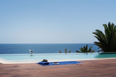 Stunning Villa on the front line of Puerto Calero with infinity pool