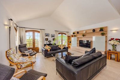Fantastic 5 bedroom villa with unbeatable views in Playa Blanca