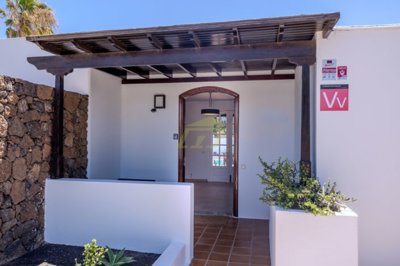 Modern detached villa in the exclusive area of Los Mojones