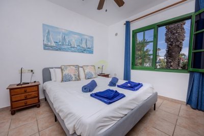 Fantastic 1 bedroom bungalow with a communal pool in Playa Blanca