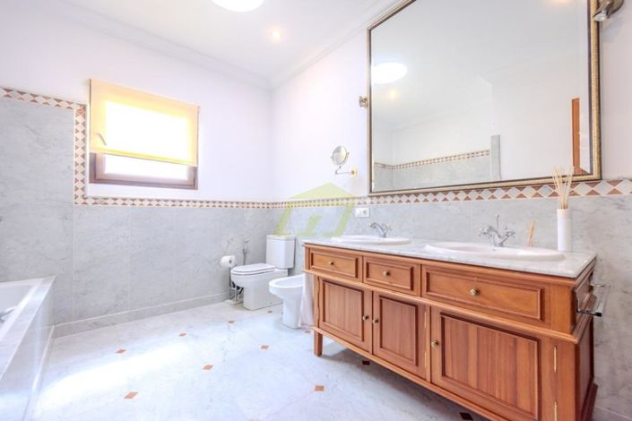 Image No.18-Villa de 4 chambres à vendre à Macher