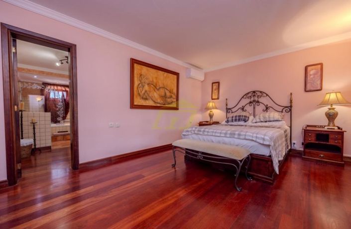 Image No.20-4 Bed Villa for sale