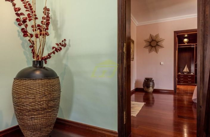 Image No.23-4 Bed Villa for sale