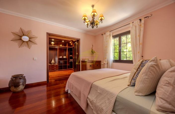 Image No.24-4 Bed Villa for sale