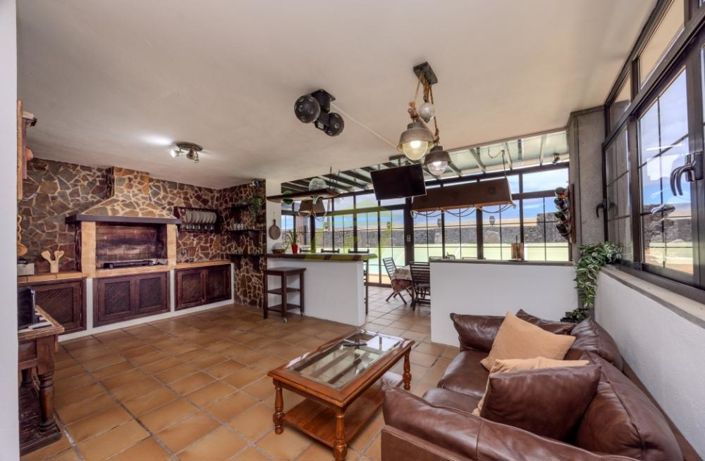 Image No.6-4 Bed Villa for sale