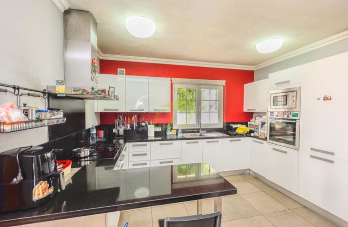 Image No.9-5 Bed Villa for sale