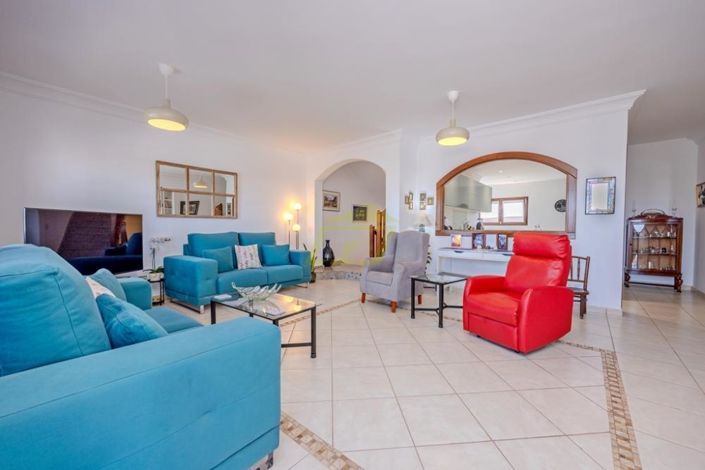 Image No.6-3 Bed Villa for sale