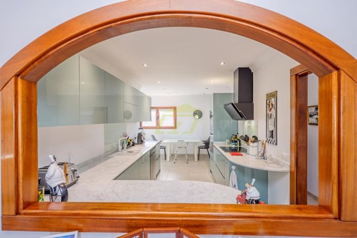 Image No.7-3 Bed Villa for sale