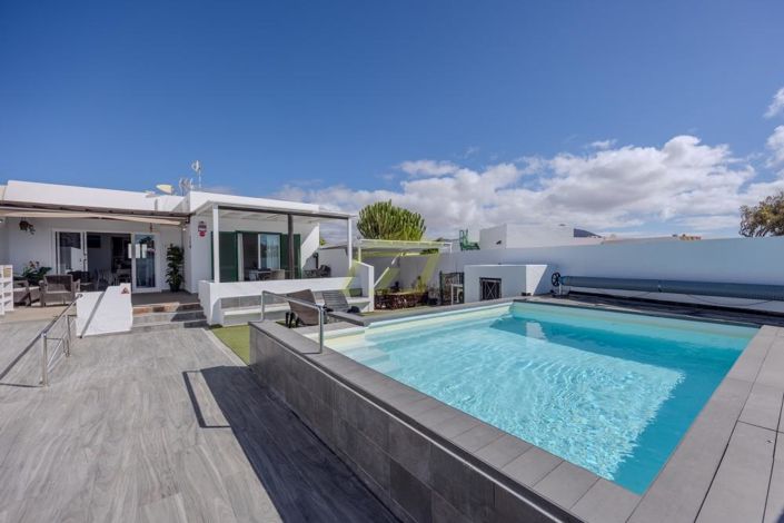 Image No.1-Villa de 2 chambres à vendre à Playa Blanca