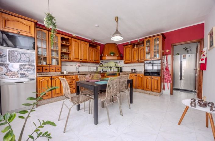 Image No.3-3 Bed Villa for sale