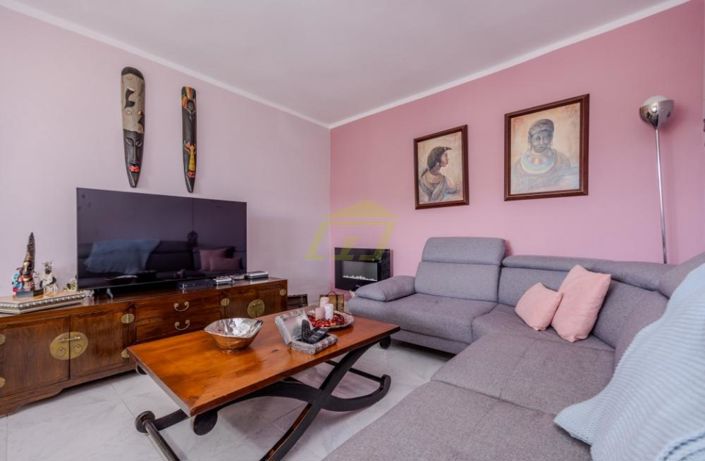 Image No.5-3 Bed Villa for sale