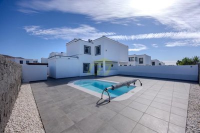 1 - Playa Blanca, Villa