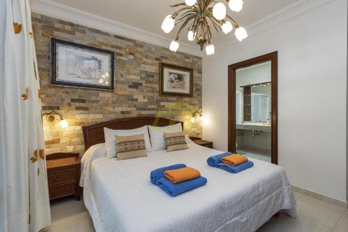 Image No.3-3 Bed Villa for sale