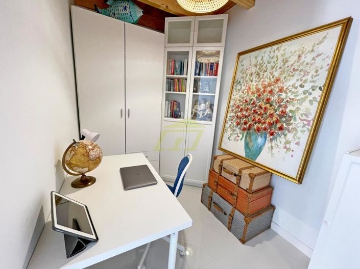 Image No.12-3 Bed Villa for sale