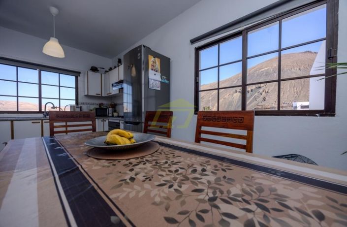 Image No.10-7 Bed Villa for sale