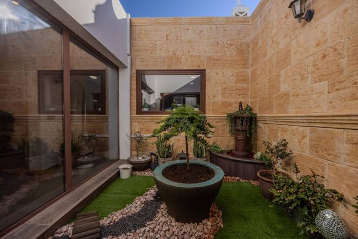 Image No.11-3 Bed Villa for sale