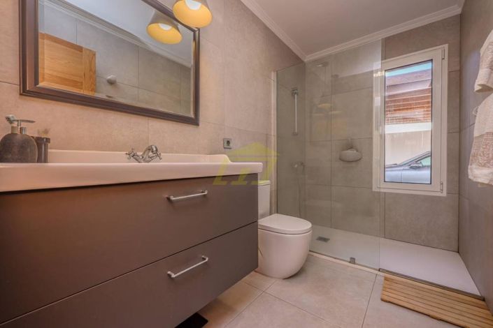 Image No.15-3 Bed Villa for sale