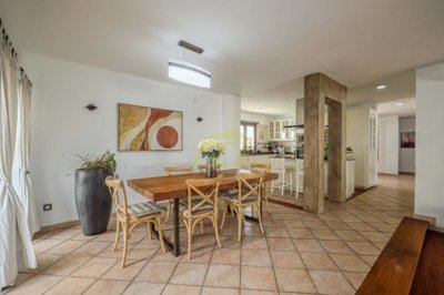 3 Bedroom Villa with sea views in Tías