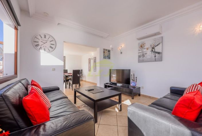 Image No.2-4 Bed Villa for sale