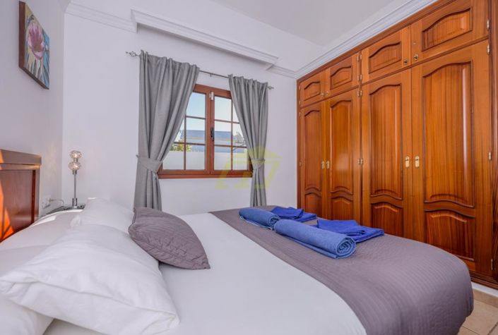 Image No.9-4 Bed Villa for sale