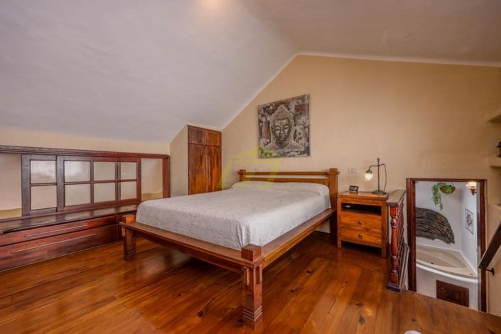 Image No.14-4 Bed Villa for sale