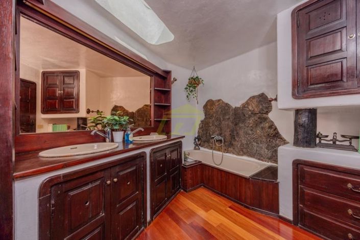 Image No.16-4 Bed Villa for sale