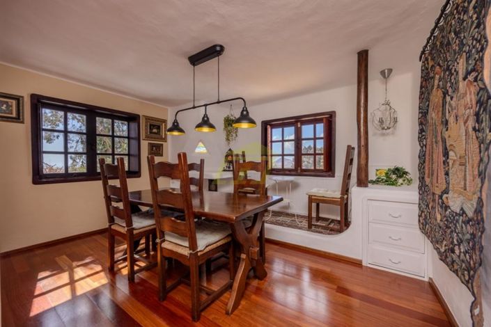 Image No.9-4 Bed Villa for sale