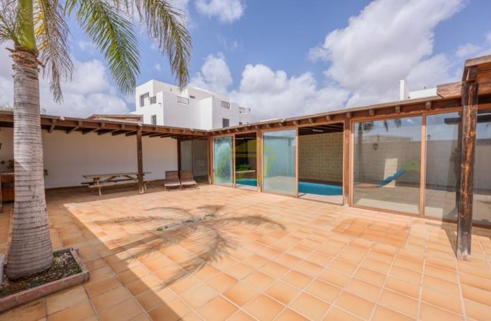 Image No.18-5 Bed Villa for sale