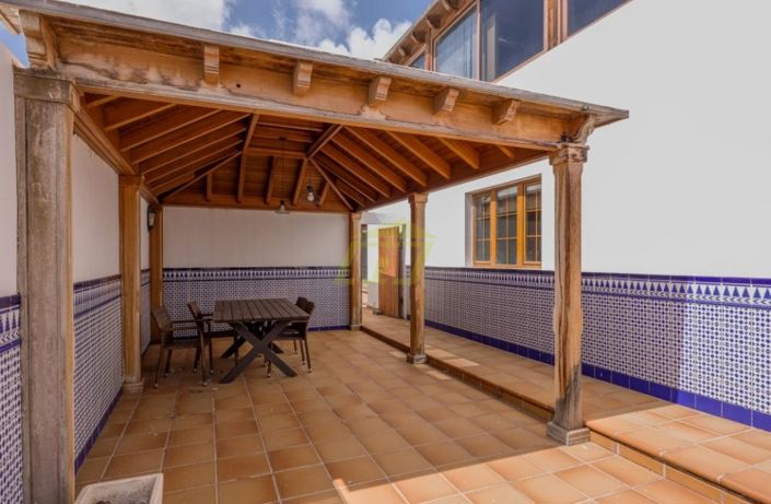 Image No.20-5 Bed Villa for sale