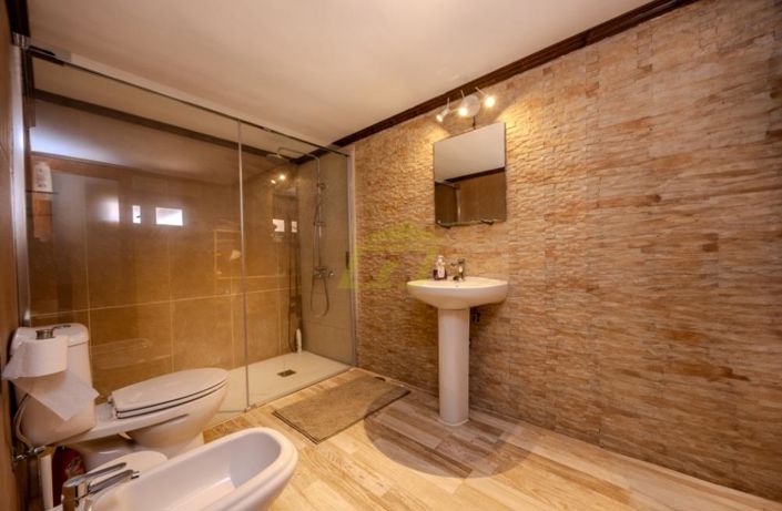 Image No.24-5 Bed Villa for sale