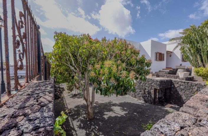 Image No.28-5 Bed Villa for sale