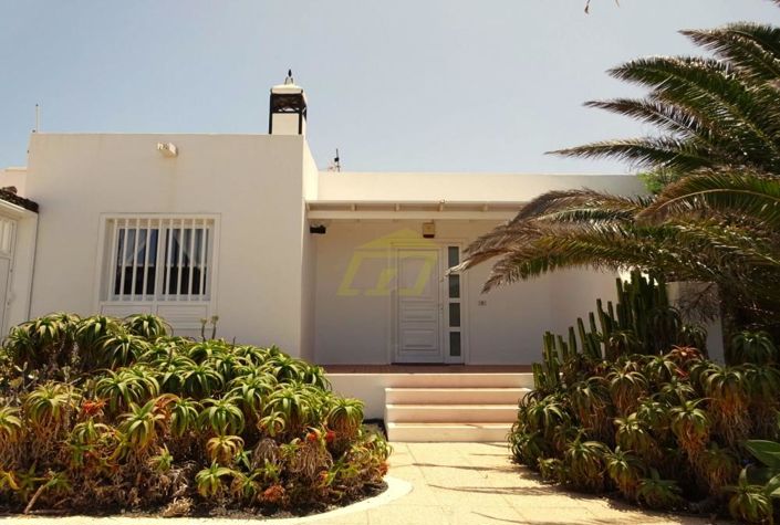 Image No.3-5 Bed Villa for sale