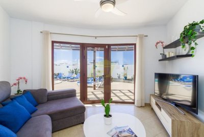 Rental villa with excellent guaranteed income available in Playa Blanca