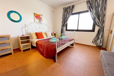 Stylish 3 bedroom holiday home with heated pool for sale in Playa Blanca