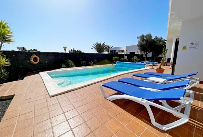 Image No.17-3 Bed Villa for sale