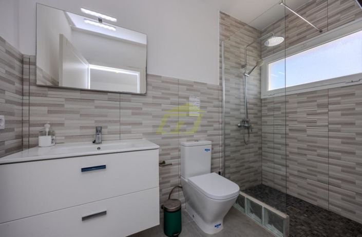 Image No.11-5 Bed Villa for sale